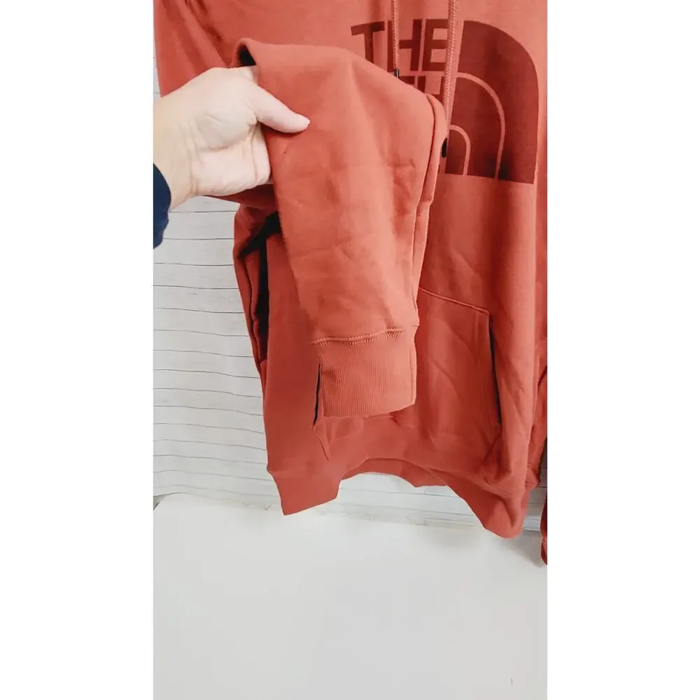 THE NORTH FACE HALF DOME PULLOVER HOODIE IN TANDORI SPICE, SZ MEDIUM